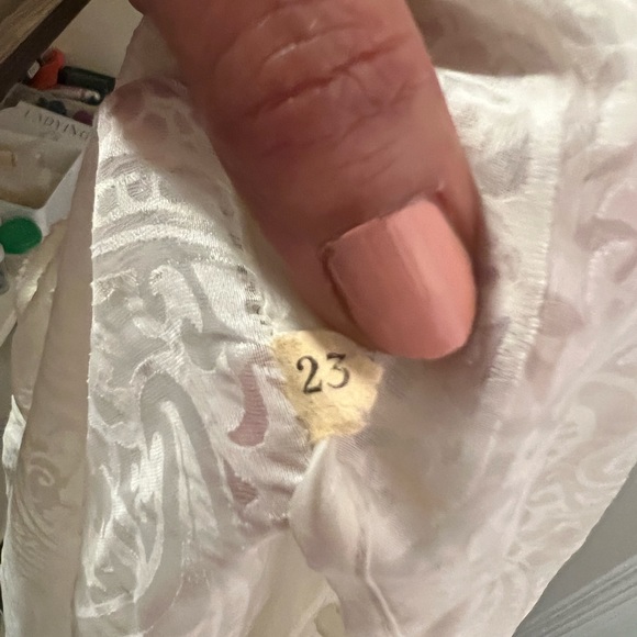 Women’s blouses - Picture 3 of 4